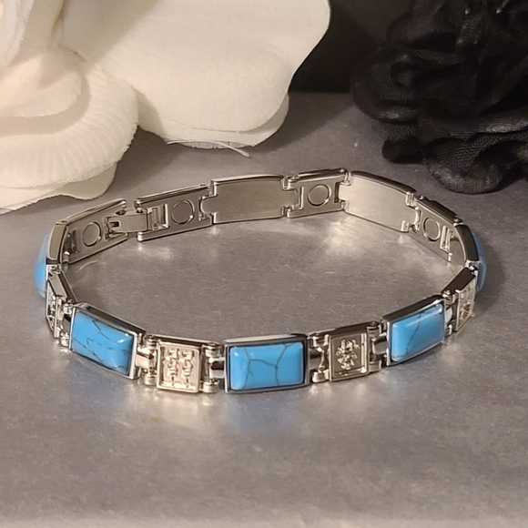 NWT Magnetic by Design Blue Howlite Chinese Blessings Bracelet - Picture 2 of 8